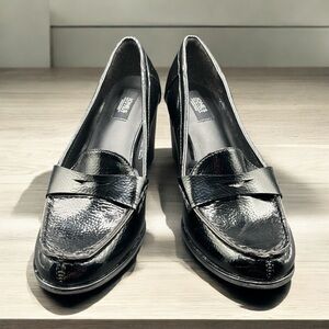 JONES NEW YORK BLACK PATENT LEATHER LOAFERS SIZE 7.5